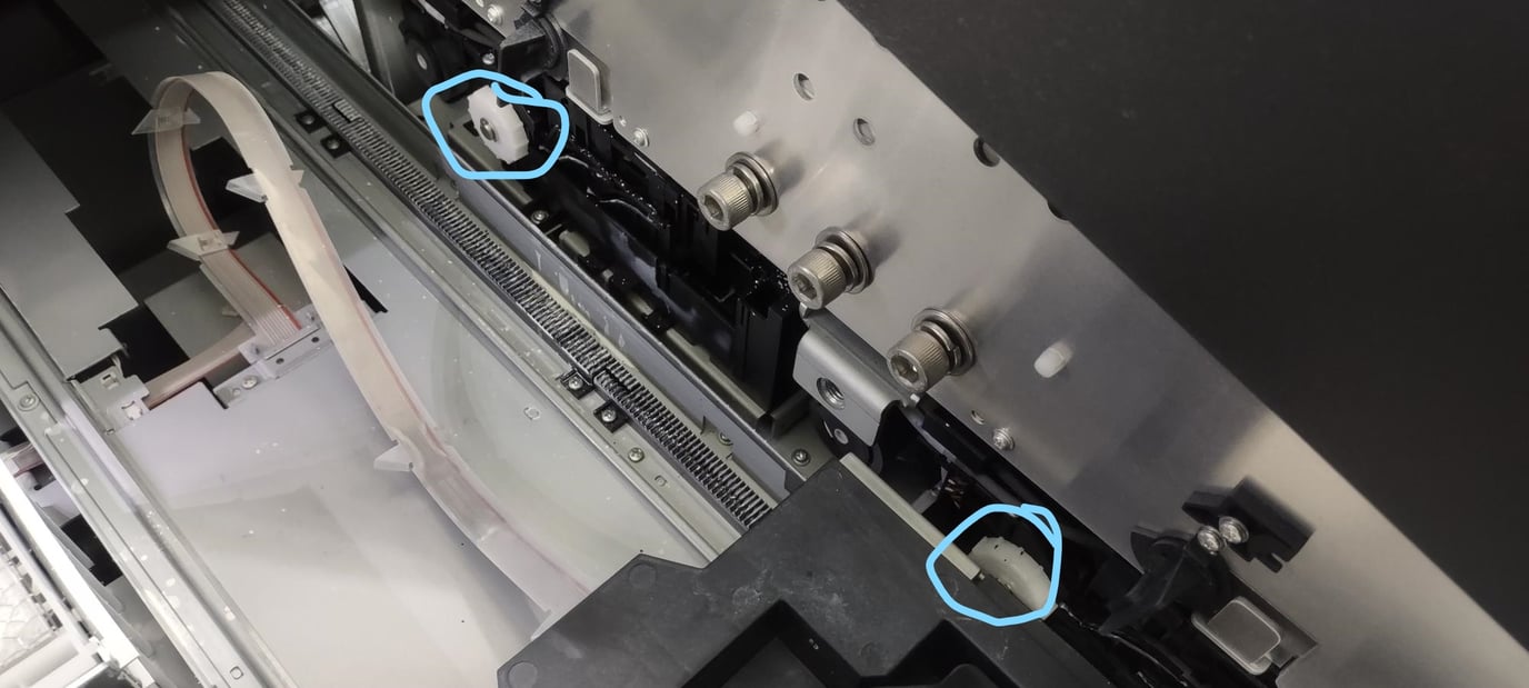 Epson SureColor F3070 Industrial DTG Printer How to Manually Cap the Printhead to the Capping